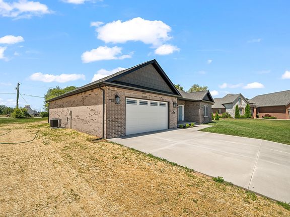 4th image of 3557 Dundee Ct