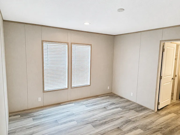 3901 E Saint Charles Rd #306 — Photo 8
