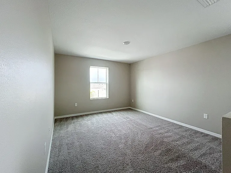 1404 Axel Cir — Photo 13
