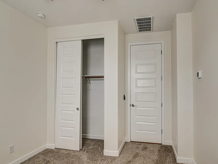 9338 W Heatherbrae Dr — Photo 11
