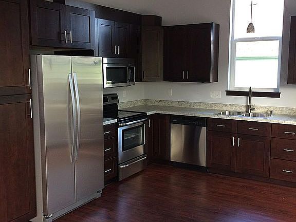 4th image of 1226 5th St