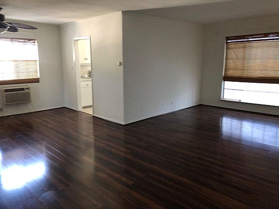 2nd image of 1046 N Spaulding Ave #11