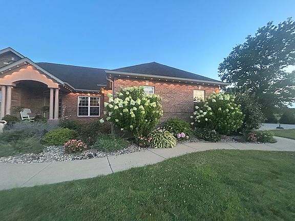4th image of 7564 Lake James Dr