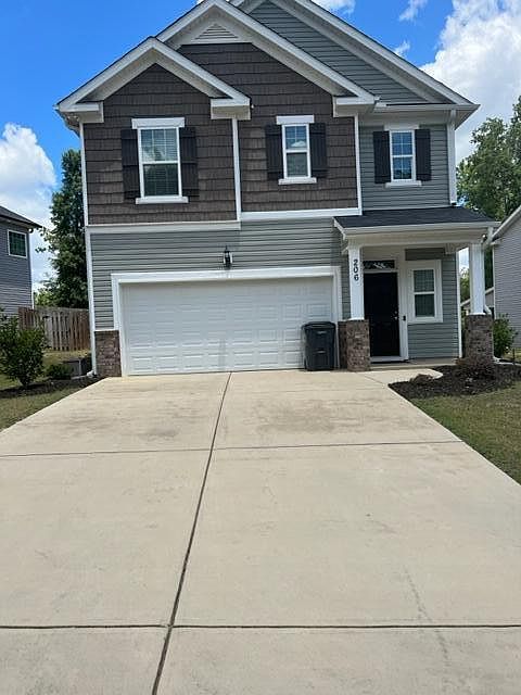 1st image of 206 Caroleton Dr