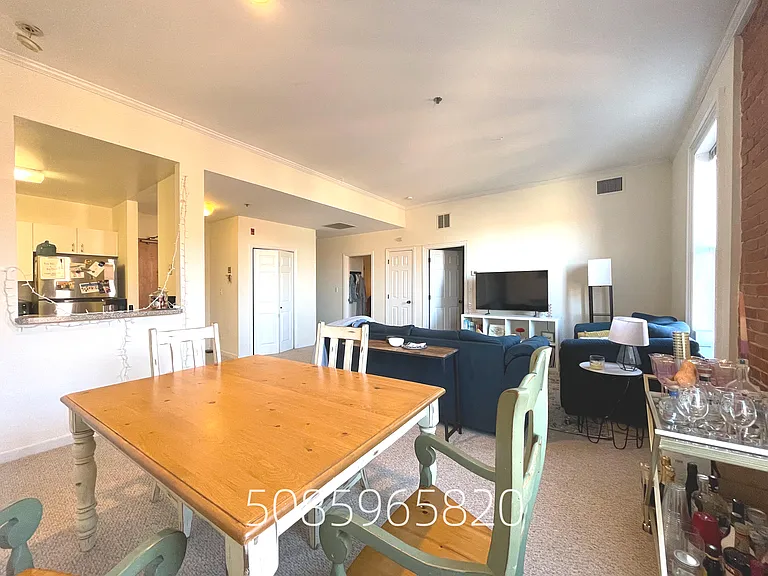 4 Davis Ave #3A — Photo 1
