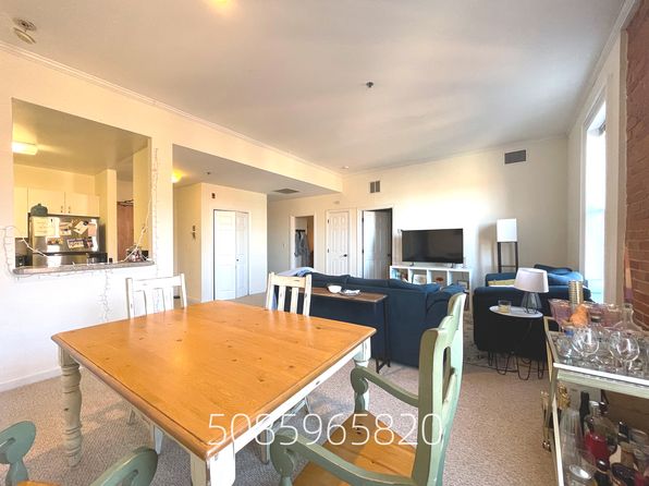 4 Davis Ave APT 3A