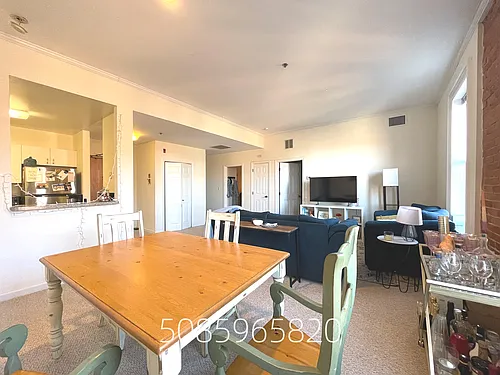 4 Davis Ave Photo 1