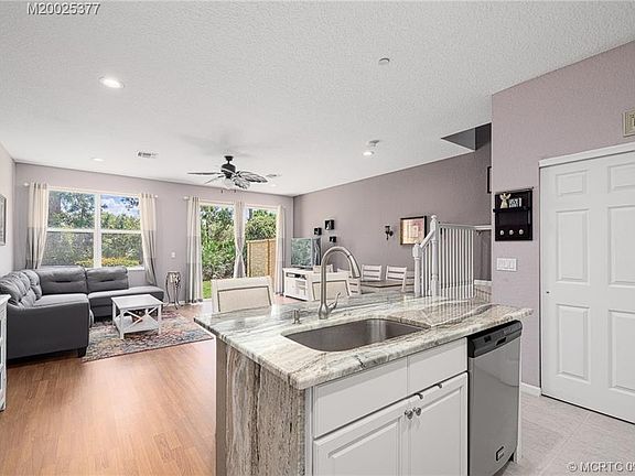 5th image of 5391 SE Moseley Dr