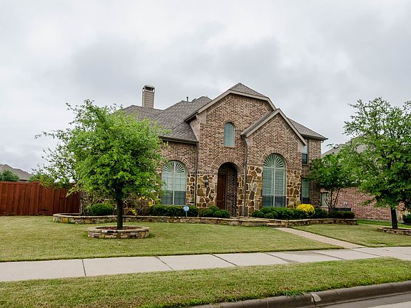 2nd image of 5712 Wellington Ln