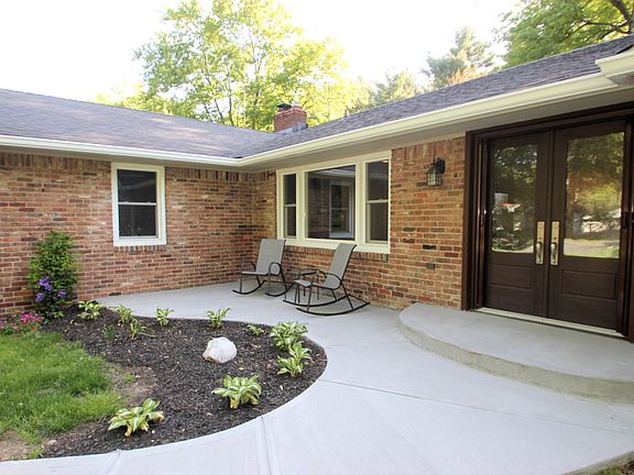 4th image of 7807 N Chester Ave