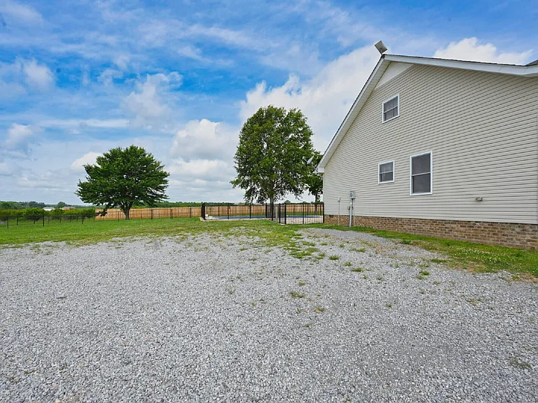 4616 Woodrow Wilson Rd — Photo 96
