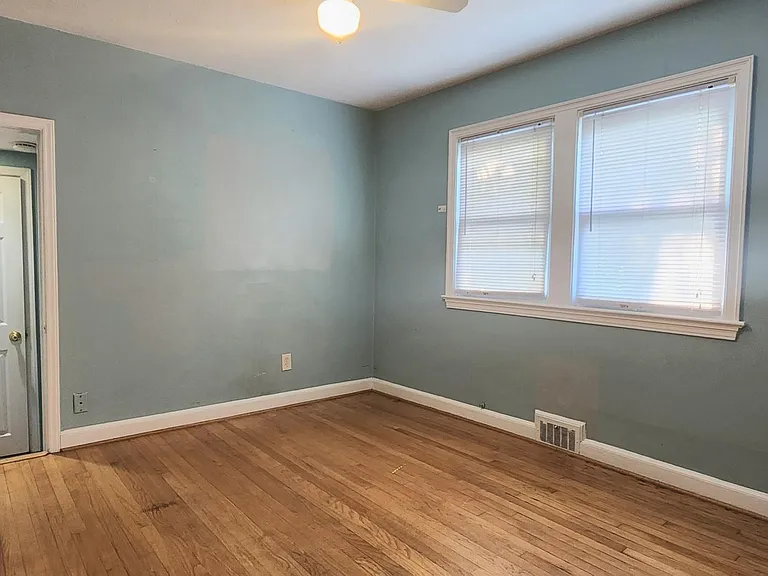 8016 Old Georgetown Rd — Photo 26