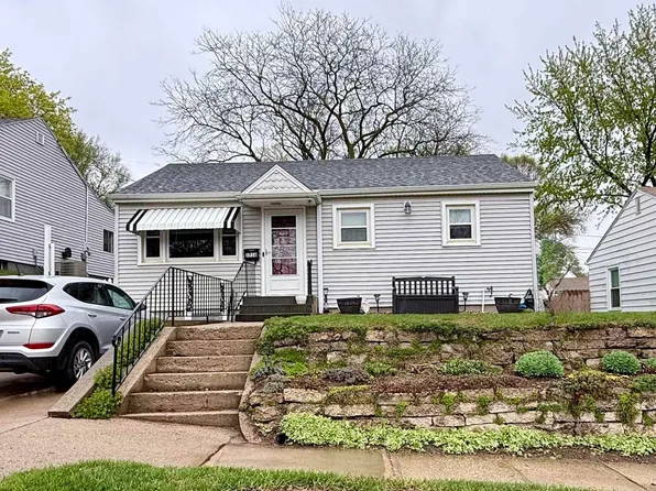 1716 S Rustin St, Sioux City, IA 51106