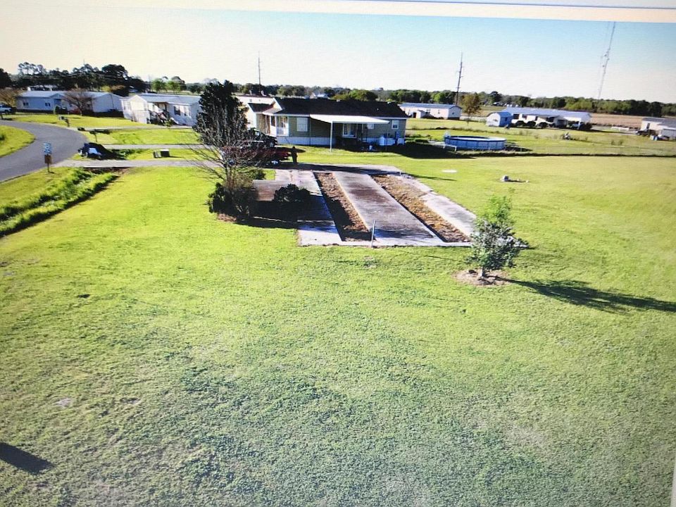 2nd image of 1211 Crestview