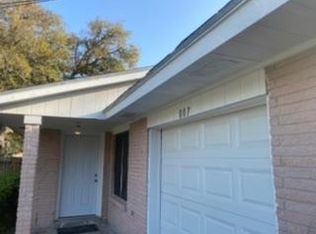 807 N Morris St, Beeville, TX 78102