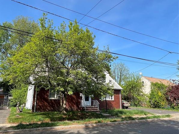 7-23 Forest St, Fair Lawn, NJ 07410
