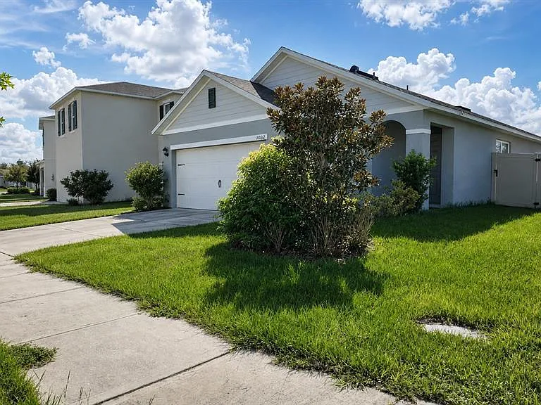 1032 Andean Ln — Photo 3