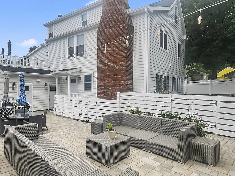 41 Valley Rd #2 — Photo 1