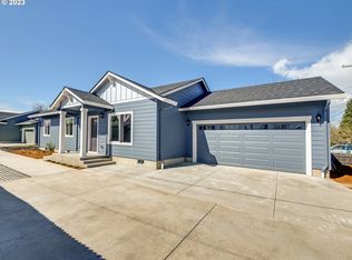 406 18th St, Springfield, OR 97477