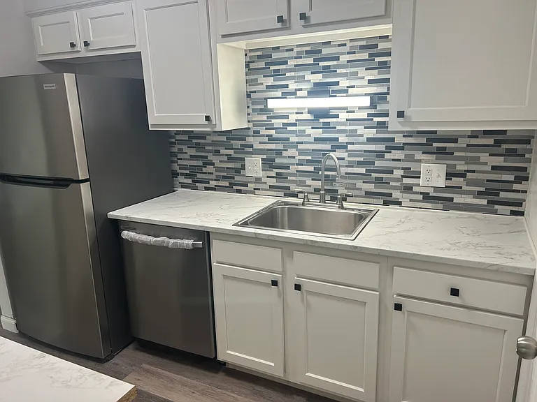 7970 Mentor Ave #O02 — Photo 1