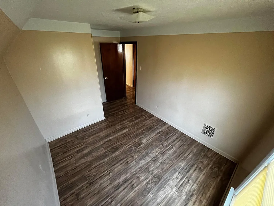 6206 Fir Ave #2