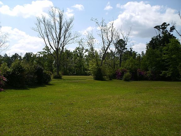 Look at that acreage!