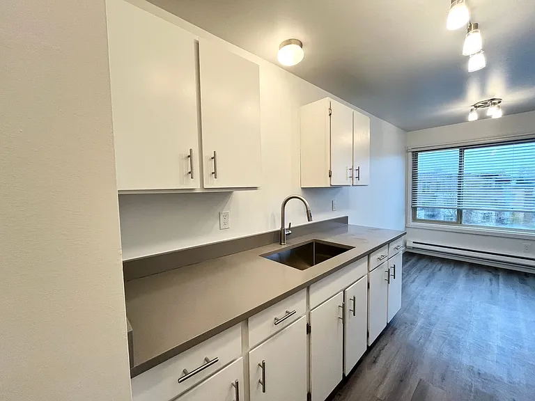 Barbi Apartments — Photo 42