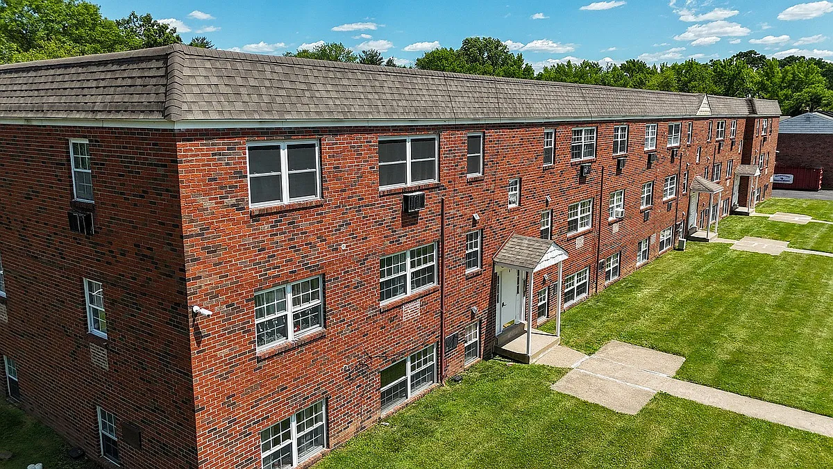 Building Photo - Morrisville Meadows