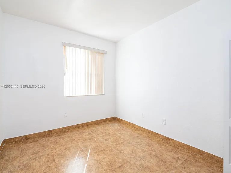 1663 SE 27th Dr #108 — Photo 24