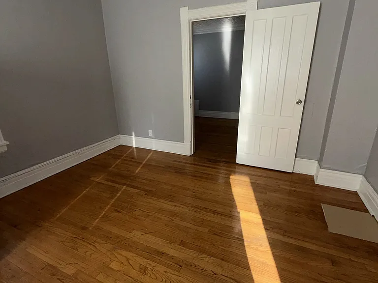 746 E Laurel St #2F — Photo 16