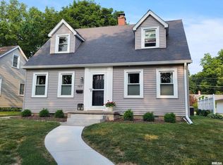 929 24th St, Moline, IL 61265
