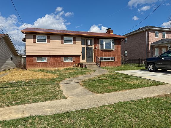 2nd image of 2846 Virginia Ave #2846