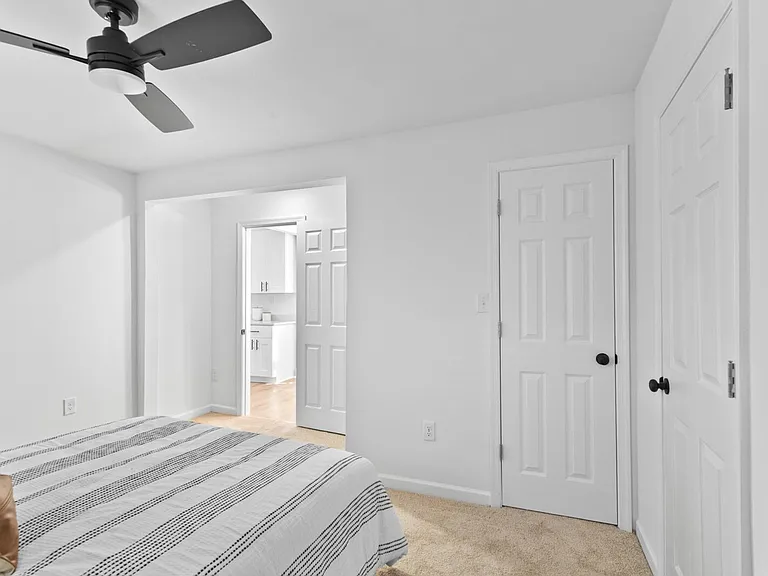 2207 Marshall Ave — Photo 18