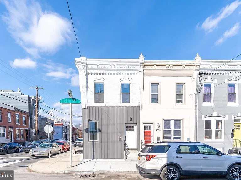 2257 Dickinson St #B — Photo 2