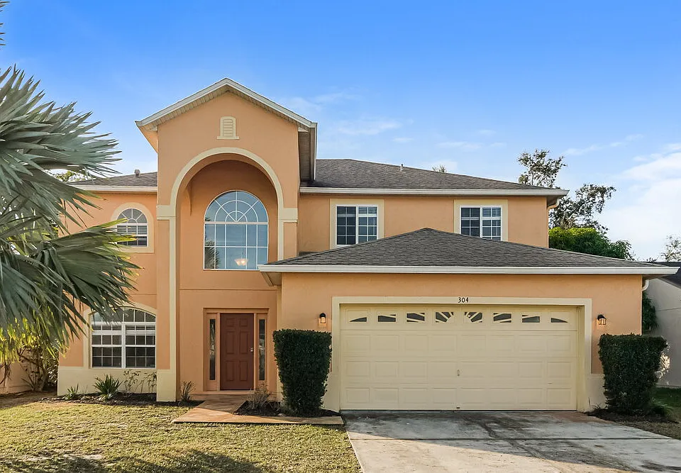 304 Michigan Ln