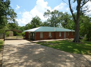 819 Hart Road Ext, McComb, MS 39648
