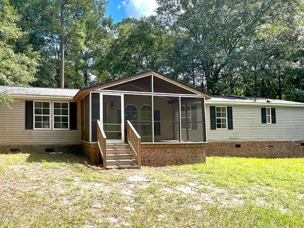 3480 Blue Banks Loop Road NE, Leland, NC 28451