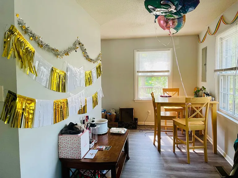 505 Hillsborough St — Photo 9