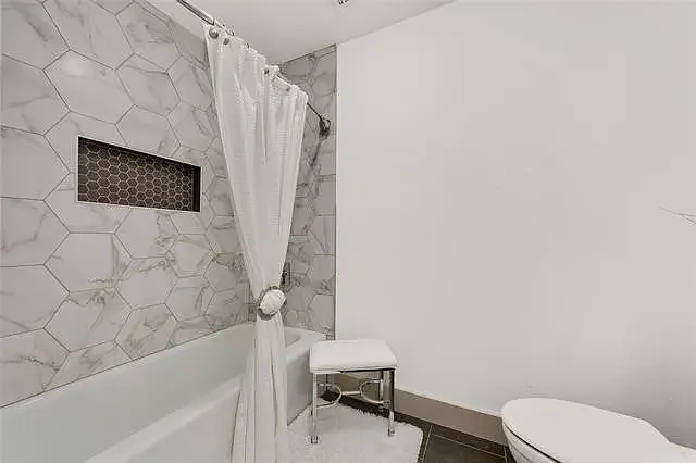 1101 N Park Dr — Photo 19