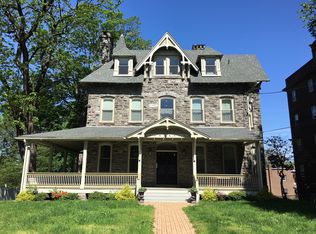 109 Carpenter Ln, Philadelphia, PA 19119