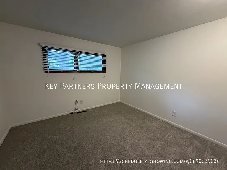 6524 W 51st St — Photo 14