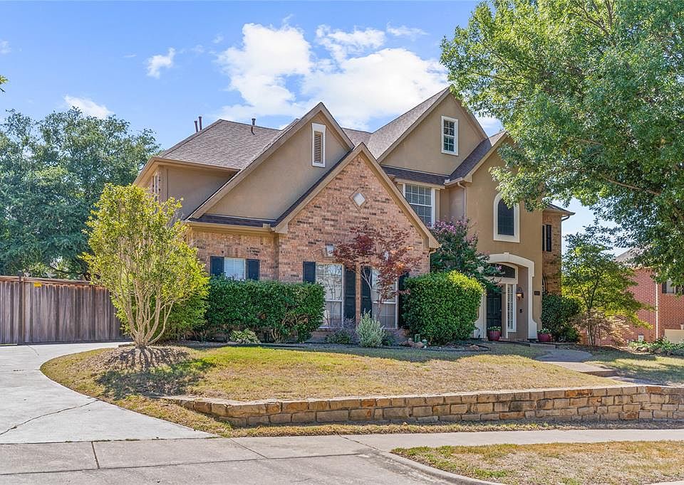 1st image of 3010 Normandy Dr