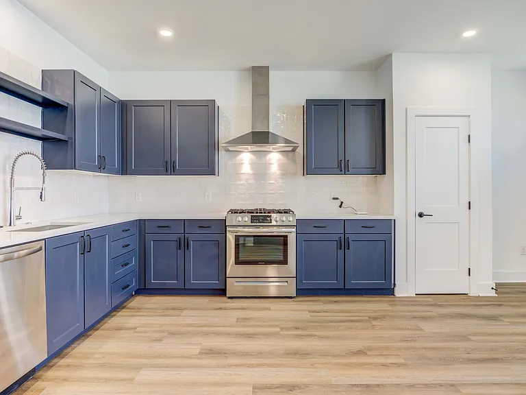 Escalon Townhomes — Photo 25