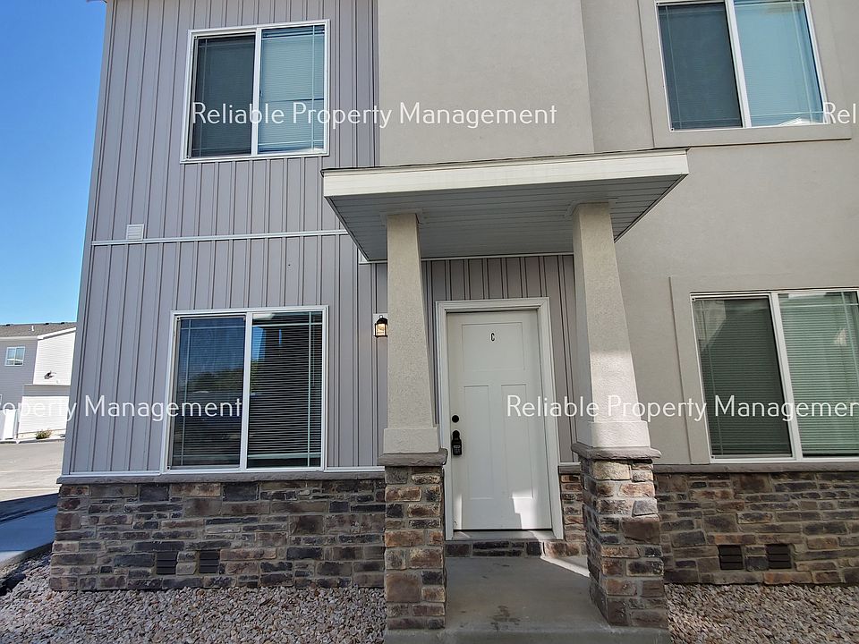 1st image of 2015 Lawrence Ln #201