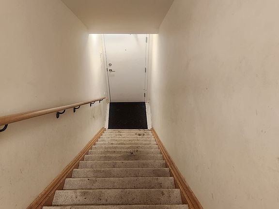 2nd image of 165 Tapscott Rd
