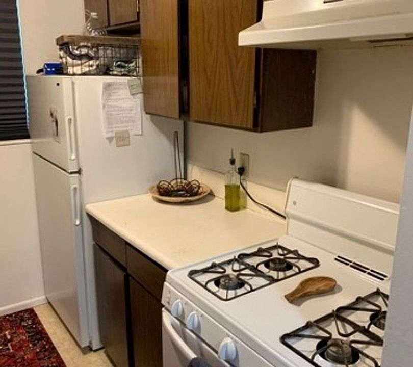 1st image of 473 S State St #223
