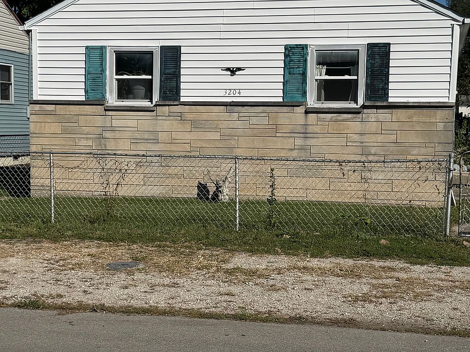 1st image of 3204 S Vine St