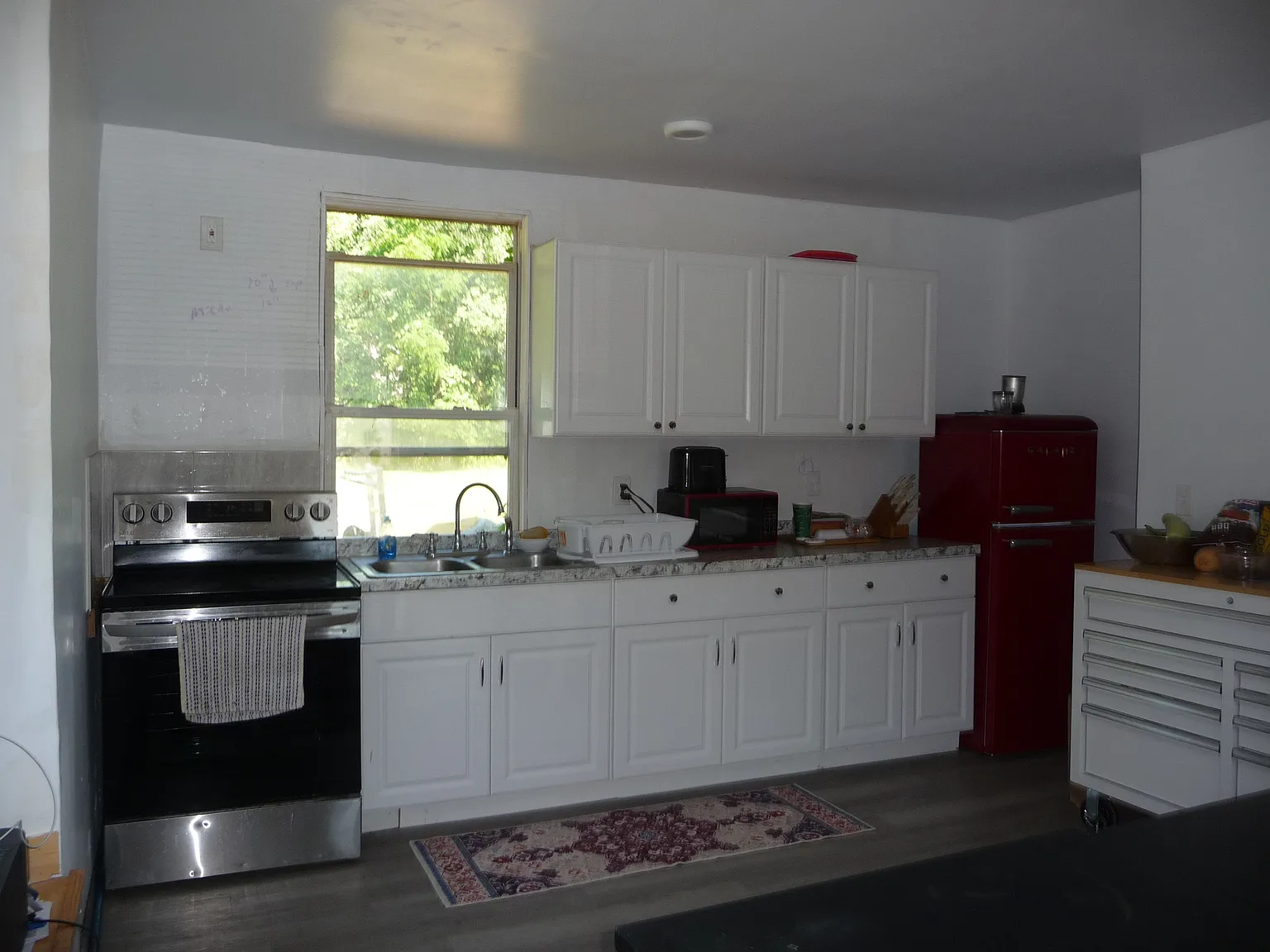 2 bed, 936 sqft, $1,800 — Photo 3