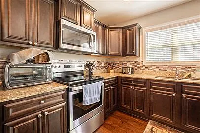 3624 Moseley Dr — Photo 21