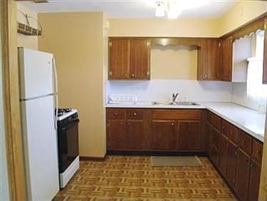 2nd image of 1676 Warchester Ave